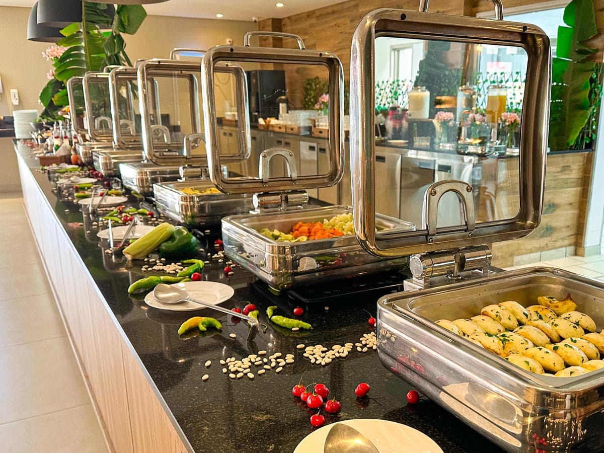 Buffet do restaurante do São Pedro Thermas Resort